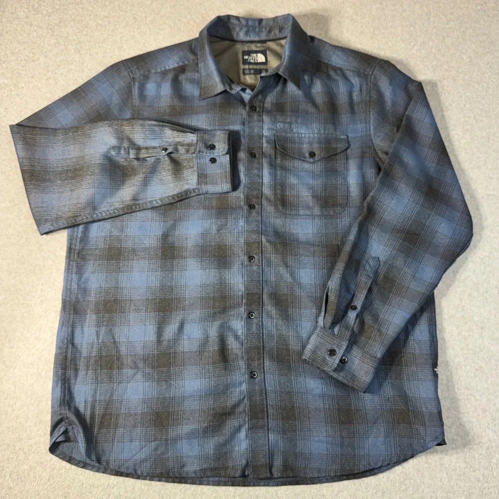 The North Face ThermoCore Flannel Blue Plaid Shirt XL with Secure Travel Pocket